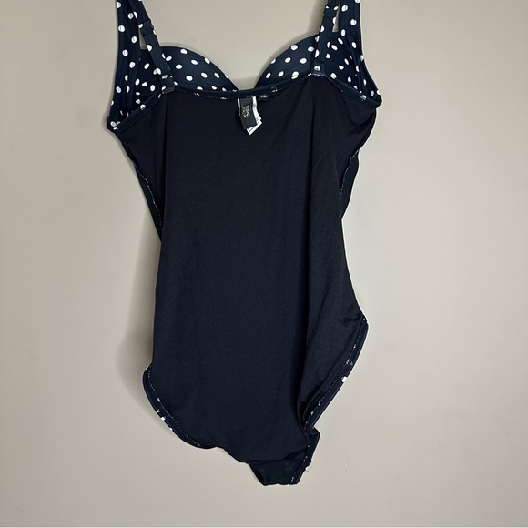 Slimming Black One Piece Swimsuit US sz 10 Barbiecore Pinup Bond-eye Ruching - Picture 9 of 10